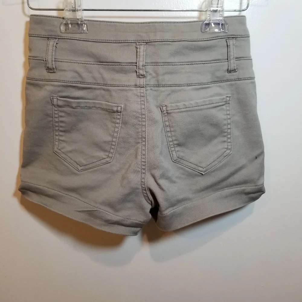 REFUGE Beige Women's Tan High Waist Button Fly Zip Shorts Size 0